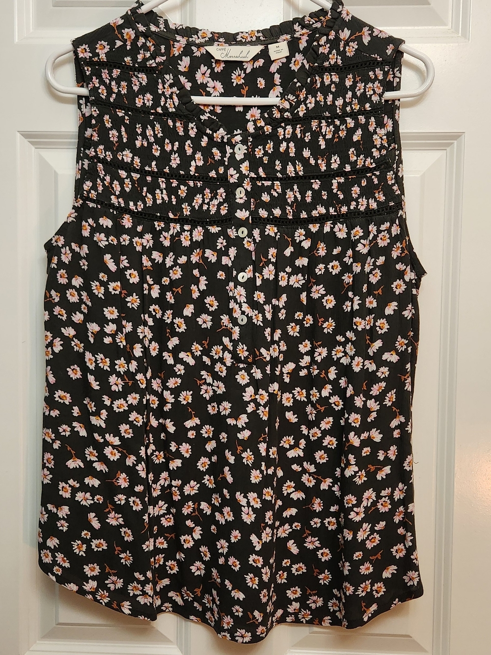 Cherokee Floral Button-Front Tank Top - Black/Pink